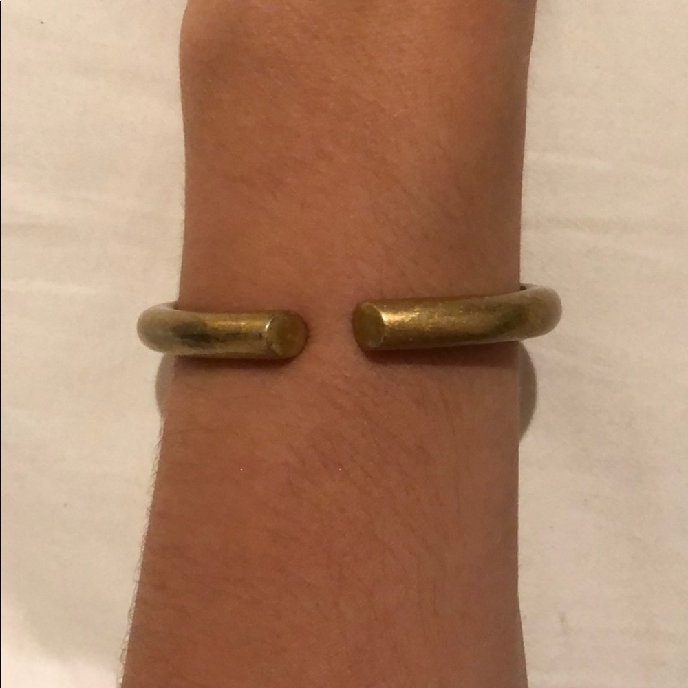 J.Crew Simple Clasp Bracelet - Gold